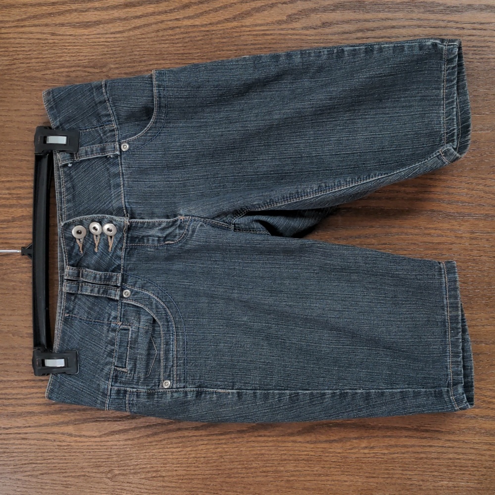 Farlous bermuda shorts